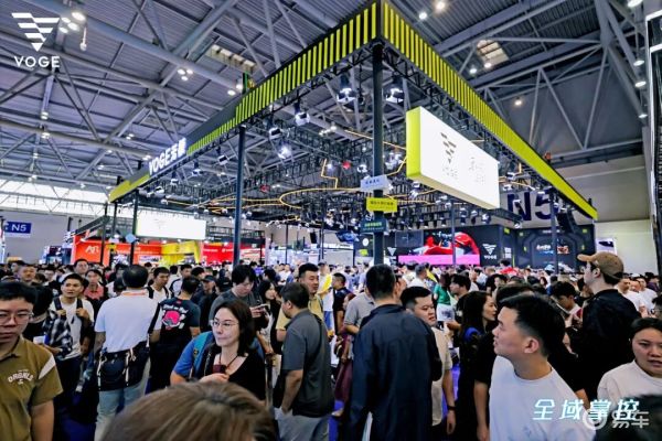 无极构建未来骑行新概念，极屿智能技术平台即将到来