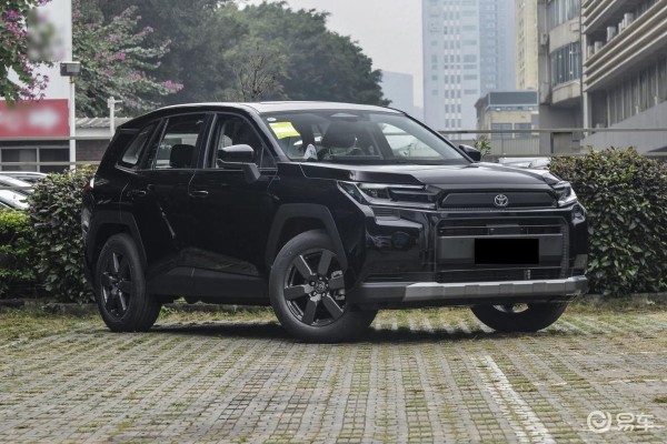 同价国产SUV扎堆，丰田RAV4荣放凭啥稳定月销破万？