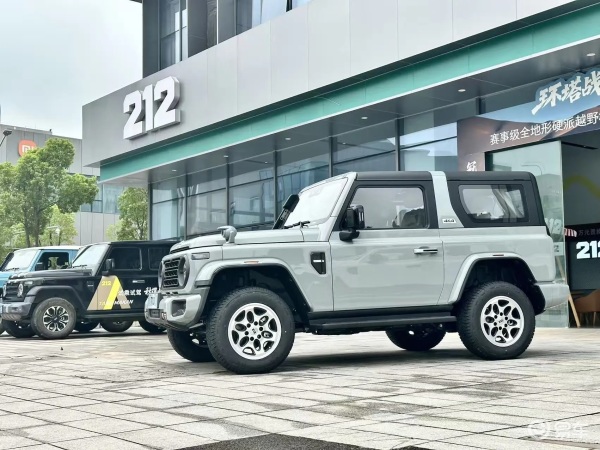 212 T01三门版到店,可玩属性就是强