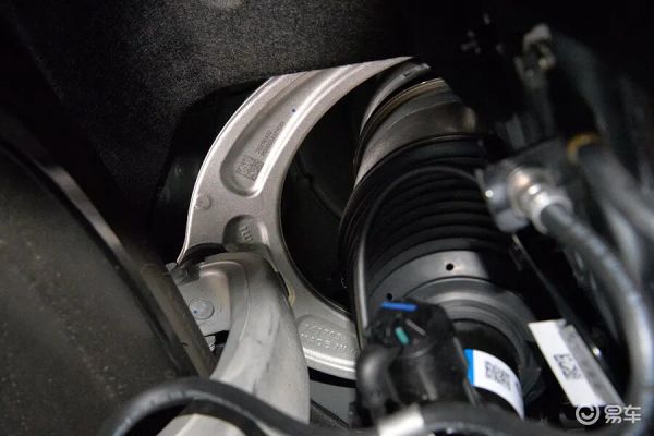小米澎程N90拆车:满满当当全塞下,铝合金悬架用料顶!
