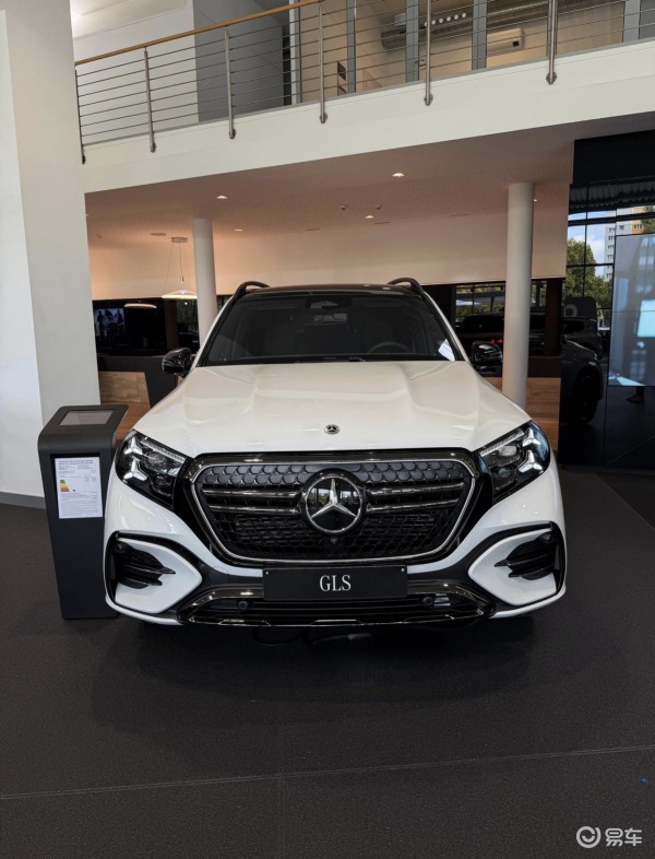 2027款奔驰GLS:平曲轴V8、超联屏标配!