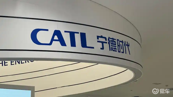 “宁王”的王座，坐得并不安稳
