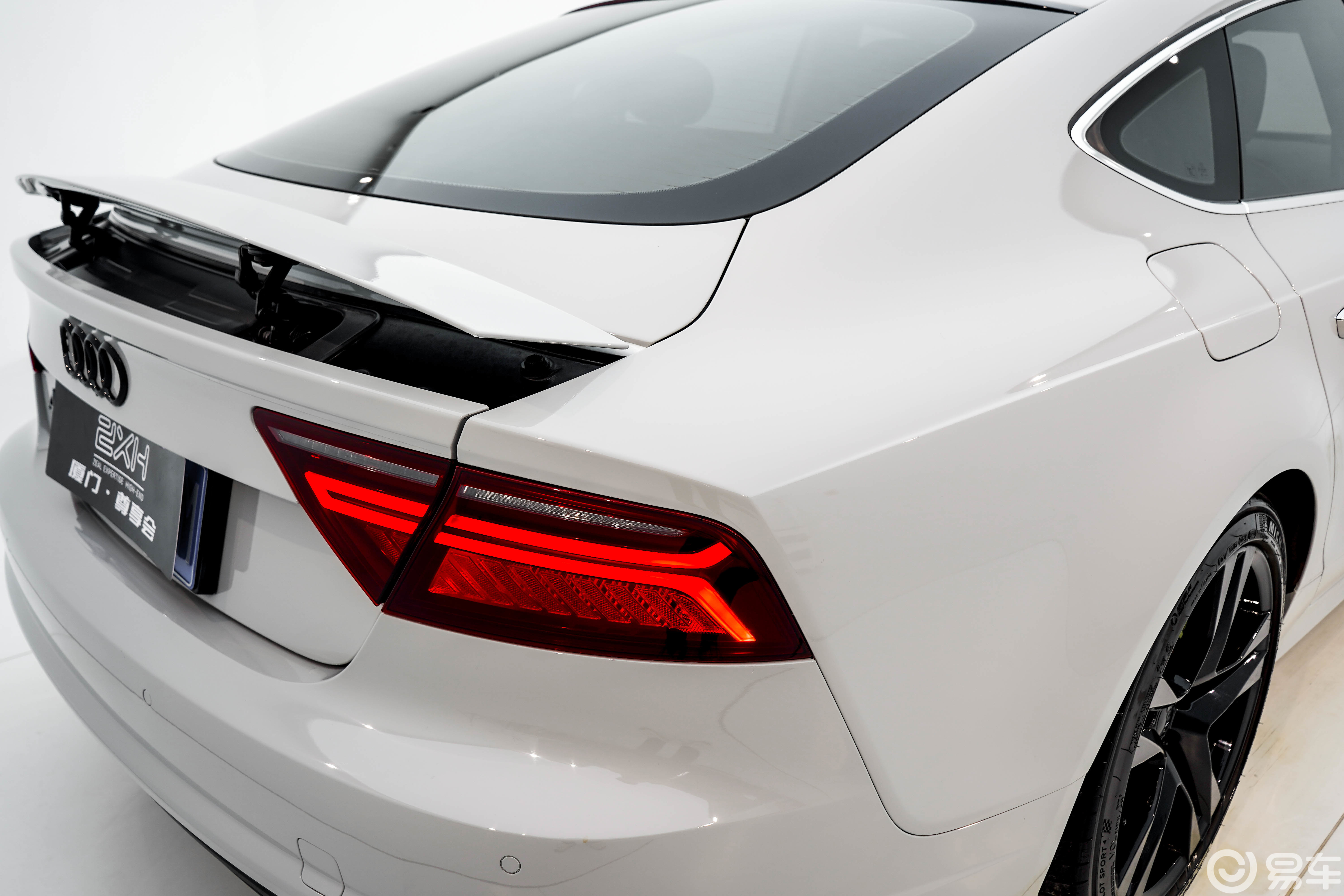 奥迪a7苍穹蓝颜色好看吗_易车知识库