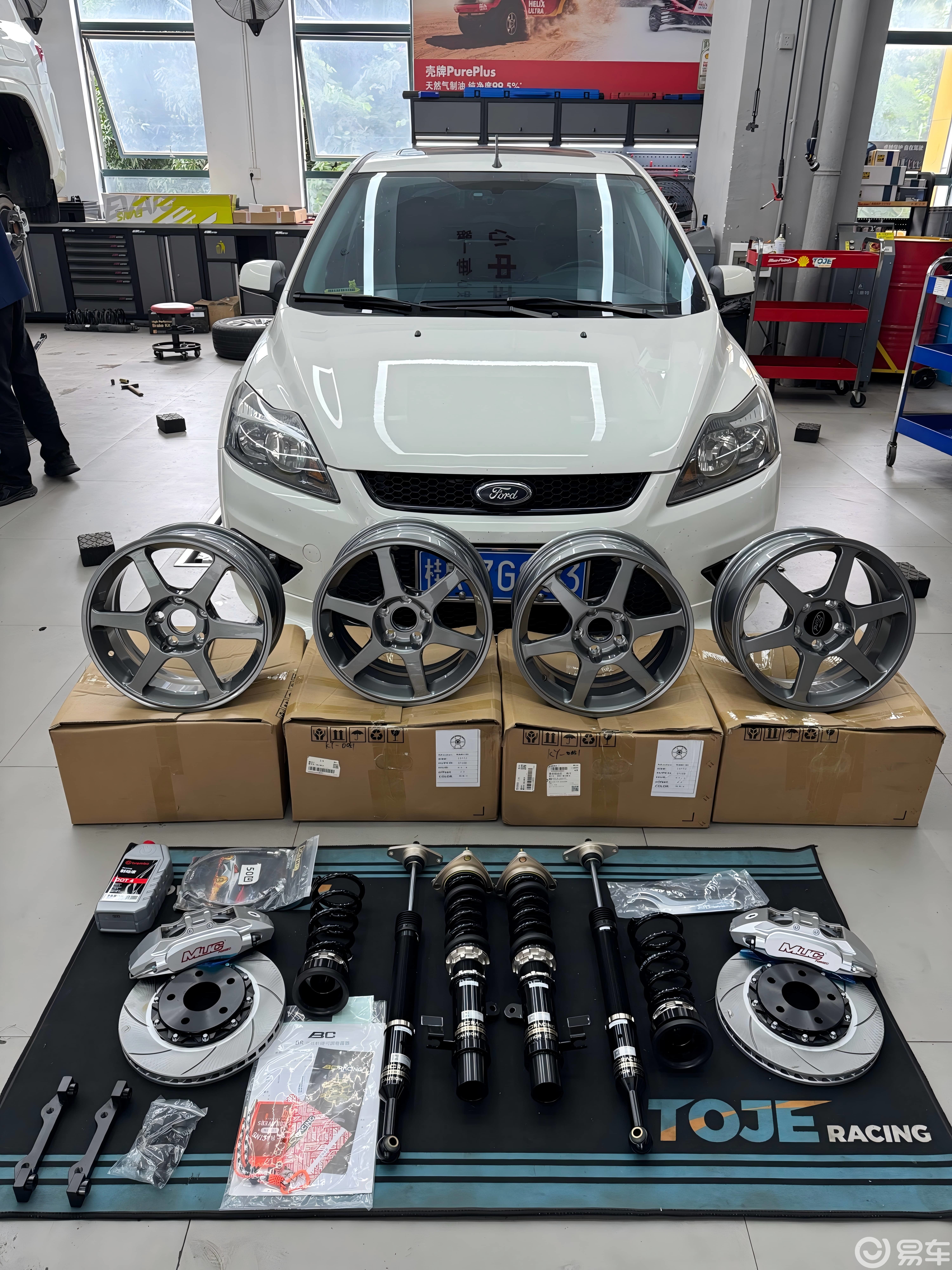 福克斯改装MUC前轮C-6六活塞刹车卡钳