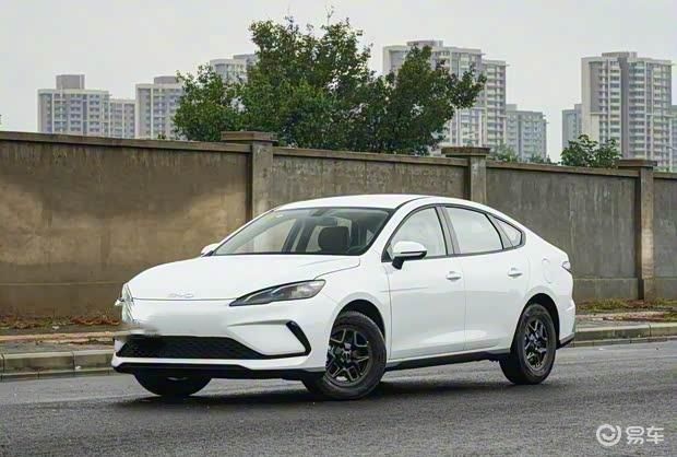 比亚迪海豹05 DM-i 2026款发布售价7.98万起