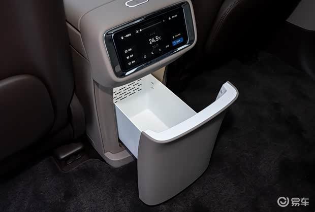 一文看懂新款问界M9 预售49.98万 搭载6颗激光雷达