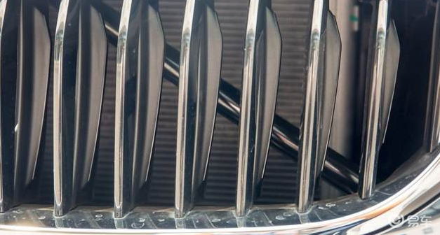 豪车常用的主动式进气格栅究竟有什么用?