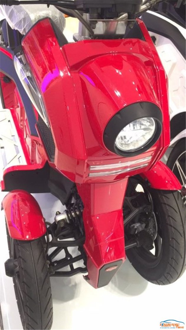 双前轮智能电动车 转弯不累么?