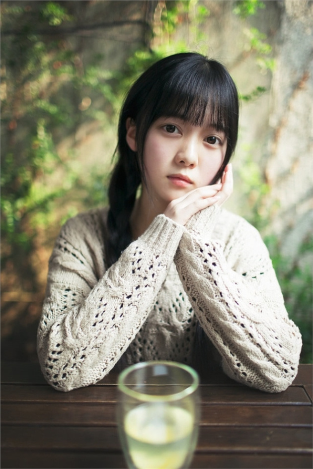 呆萌女神 清新可爱,一颦一笑似年华