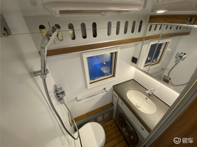 豪华越野房车中的越野之王——诺马迪森"撼路者"