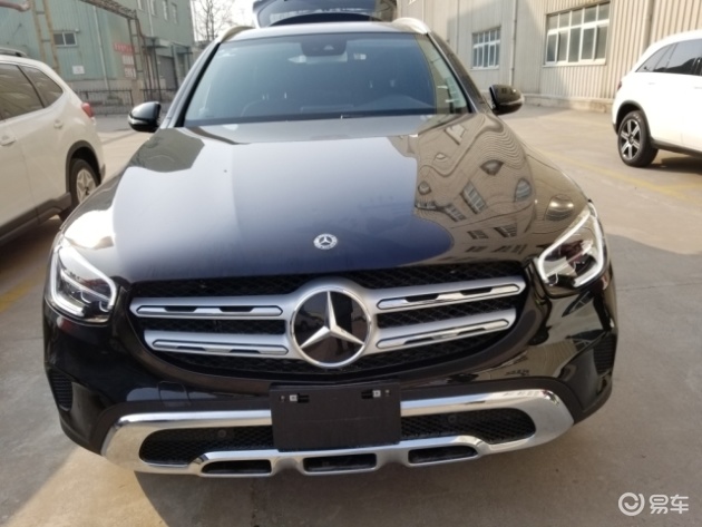 20款奔驰glc300配置解读天津港现车最新大优惠报价