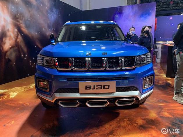 北京越野bj30是今年四季度推出的新款車型,定位於城市硬派suv,並將在