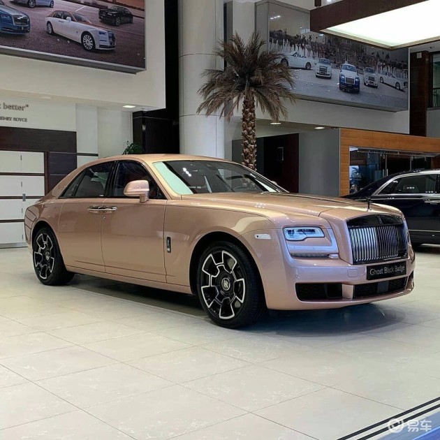 新款劳斯莱斯古思特国六配置最低报价