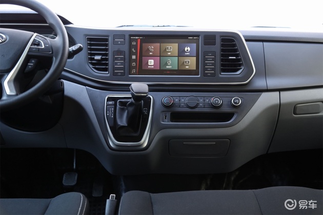 依维柯欧胜升级_内饰
