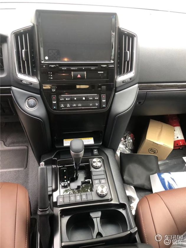 兰德酷路泽中控台_升级