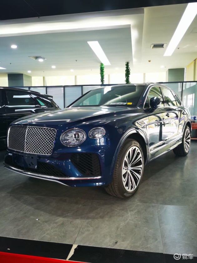 特惠国六宾利添越温莎蓝现车选完配落地多少钱