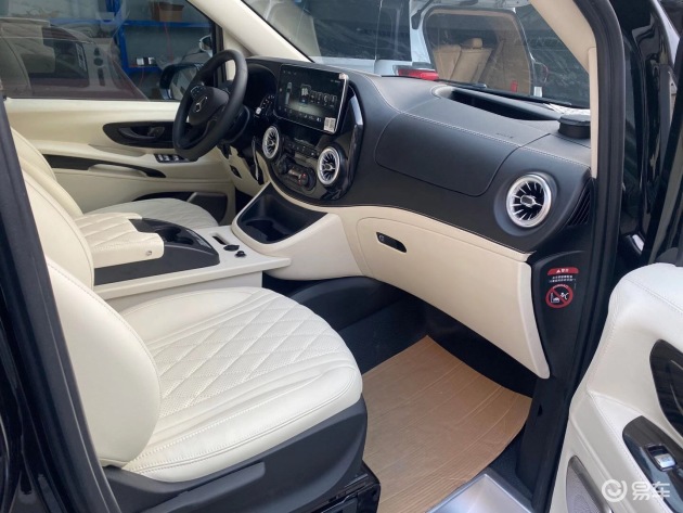 奔驰威霆改装米色内饰豪华商务车标杆案例 简约但是不简单_易车网
