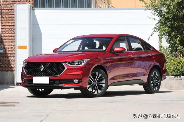 来看看这款智能b级车新宝骏rc68w起