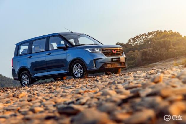 助力村村通,五菱宏光plus营运版上市