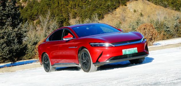 预判搭载1 2组扁线电驱动系统的比亚迪汉gt技术状态