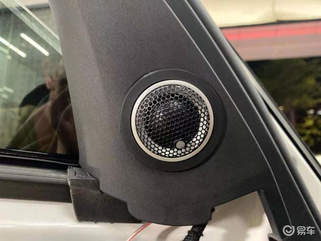 宝马3系座椅_音响