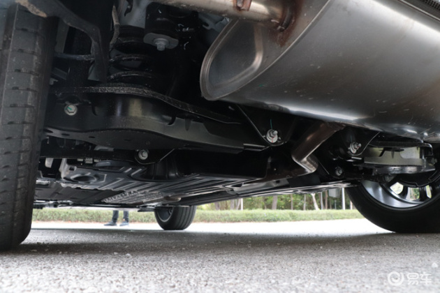 领克01 phev变速箱-油耗-空间-易车