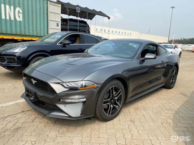 2021款福特野马实拍图片最新优惠促销落地