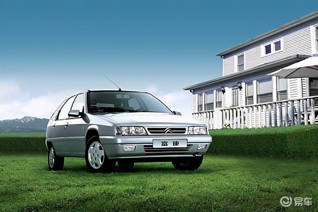 夏利轿车:早期出租车首选车型