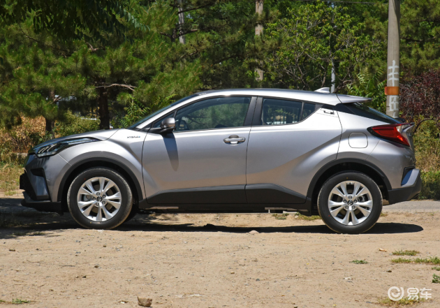 奕泽油耗_前脸_头灯