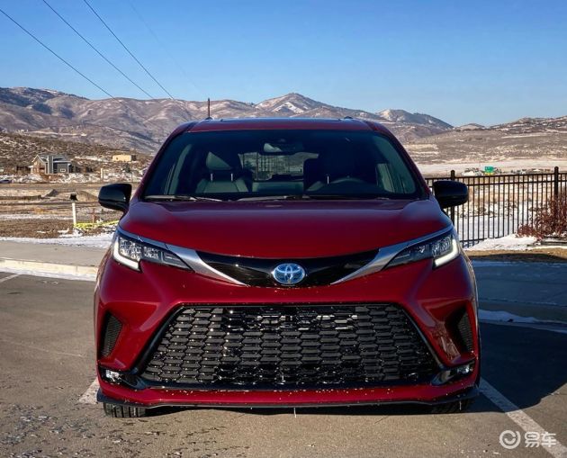 全新丰田塞纳实车一款即将国产的奶爸神车