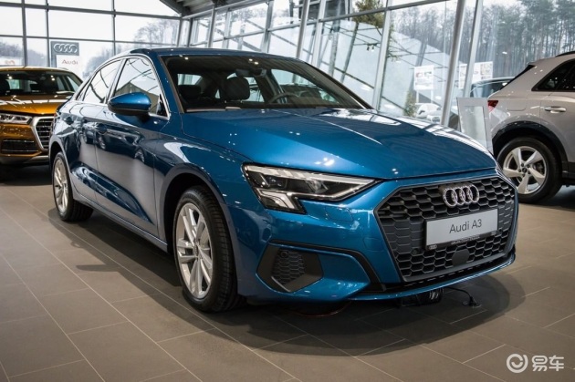 全新奥迪a3三厢版海外实车面面俱到的入门级豪华车型