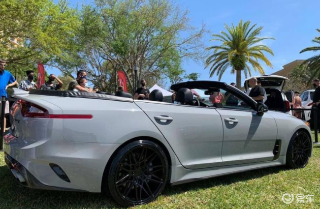 斯汀格是起亚旗下一款性能轿跑车,并且敞篷版本也更加吸引眼球.