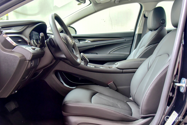 君越空间-配置-内饰-易车