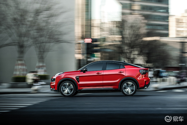 颜值爆表的战力红 自带回头率 易车