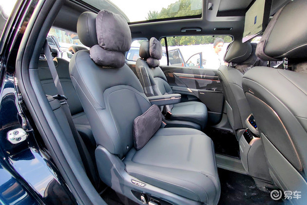 New medium and large SUV Dongfeng Yipai e π 008 listed, priced at 216,600 yuan