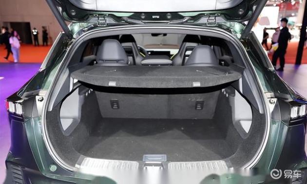 领克06内饰-后排-双离合-易车