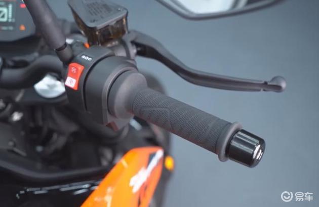 弯道手术刀KTM duke790 24年还值得选择么？_易车