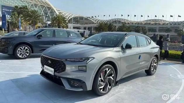 主打跨界风,蒙迪欧运动版上市,超20万定价很难被接受?