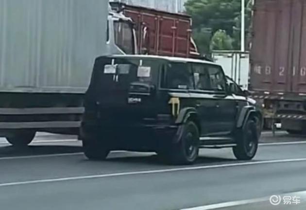 iCAR V23试装车曝光,硬朗复古越野风格,将于年内正式上市