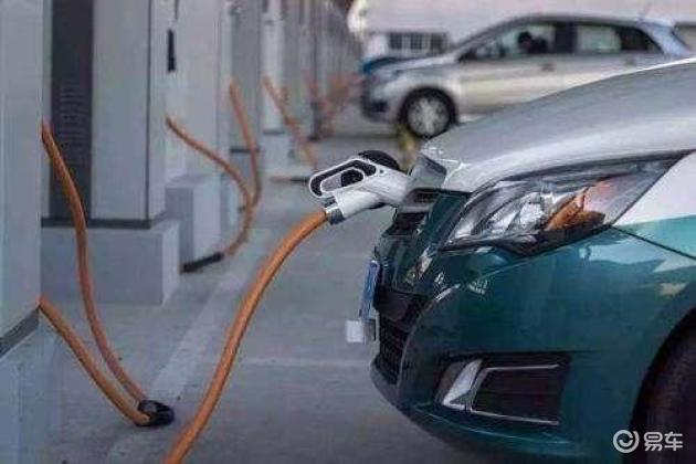 加快制定电动汽车充电设施规范管理办法