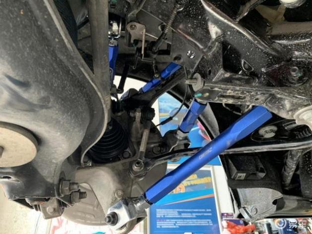 特斯拉model 3 model Y底盘连杆可调摆臂倾角改装低趴改装案例