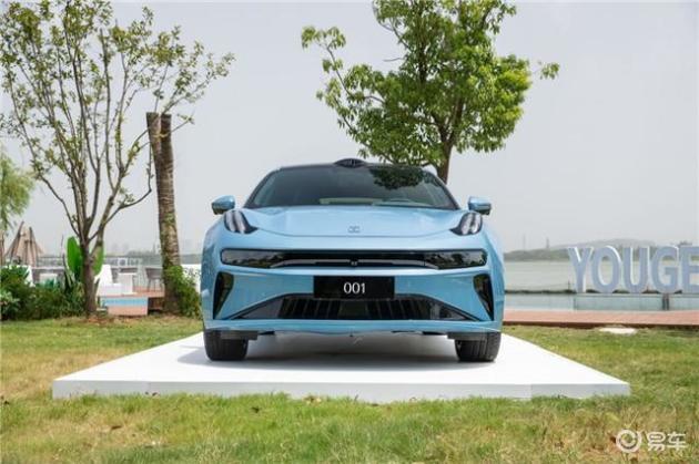 绿色出行新风尚，极氪007与ModelY，你更倾心哪一款？