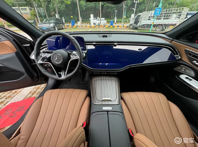 浙江奔驰E300L 车主分享_奔驰E300L 2024款 黑色豪华型_奔驰e300l立标白色好吗