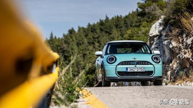 测试：MINI Cooper C——3门3缸卡丁车