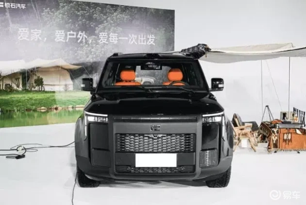 极石01与路虎卫士：谁更得人心