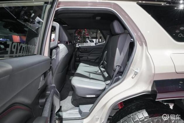 丰田普拉多越野性能_硬派越野车技术解析_丰田系列越野车哪款好