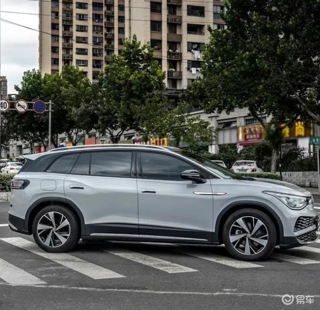 零跑C16对战大众ID.6,25万级6座SUV哪家强