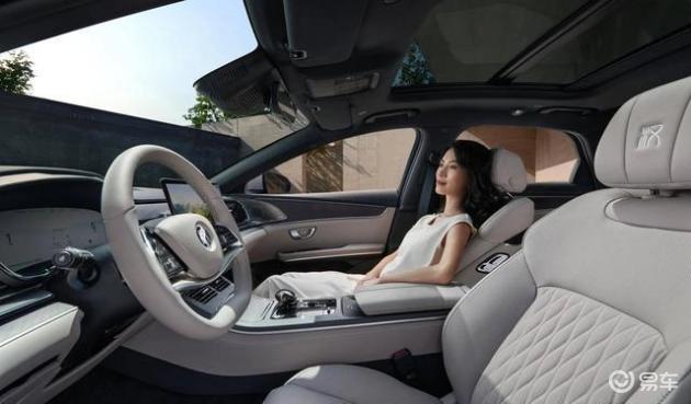 红旗H5 PHEV vs 比亚迪汉DM-i：中年购车指南