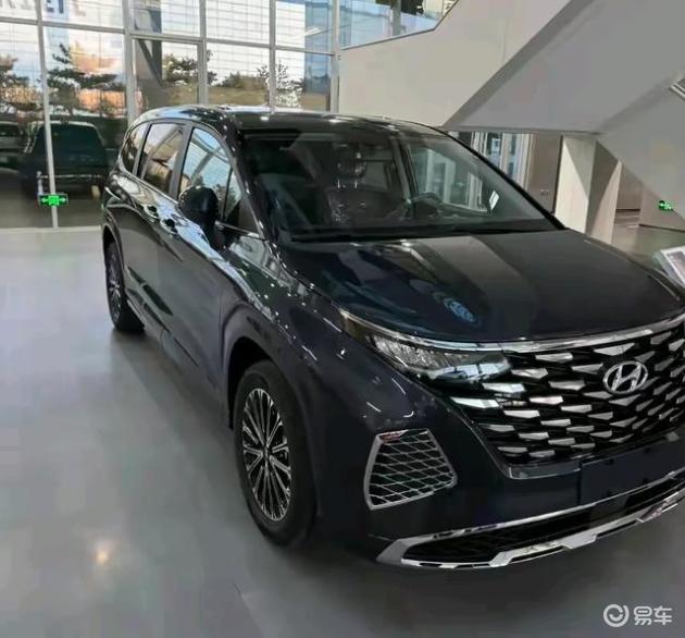 2025库斯途实测：15万级MPV为何成六边形战神？揭秘独到之处_易车