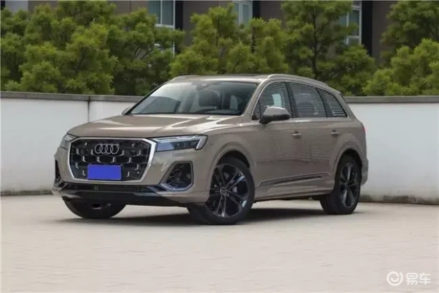 奥迪Q7与宝马xDrive：三屏科技VS悬浮交互，谁更酷